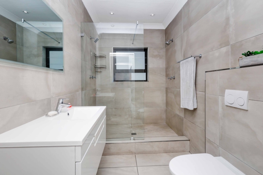 4 Bedroom Property for Sale in Loevenstein Western Cape